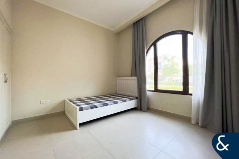 Villa en venta en Arabian Ranches 2, Dubai, EAU 4 dormitorios, 300 m2 № 684931 - foto 14