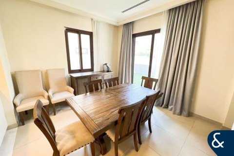Villa en venta en Arabian Ranches 2, Dubai, EAU 4 dormitorios, 300 m2 № 684931 - foto 6