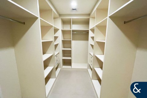 Villa en venta en Arabian Ranches 2, Dubai, EAU 4 dormitorios, 300 m2 № 684931 - foto 8