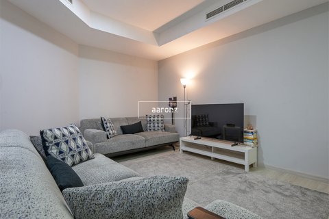 Appartement te koop in Jumeirah Lake Towers, Dubai, VAE 2 slaapkamers, 89.4 vr.m., nr 634187 - foto 2