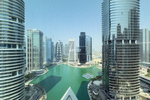 Office in Jumeirah Lake Towers, Dubai, UAE 186.1 sq.m. № 634189 - photo 5