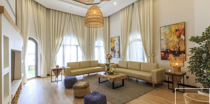 Вілла в Пальма Джумейра, Дубай, ОАЕ 4 спальні, 622м2 № 642118