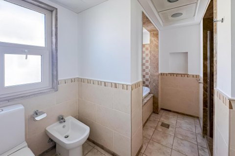 Villa para arrendamento em Dubai Sports City, Dubai, EAU 5 quartos, 446 m2 № 642120 - foto 16