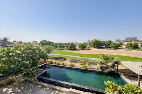 Villa para arrendamento em Dubai Sports City, Dubai, EAU 5 quartos, 446 m2 № 642120 - foto 10