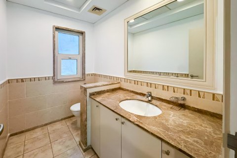Villa para arrendamento em Dubai Sports City, Dubai, EAU 5 quartos, 446 m2 № 642120 - foto 19