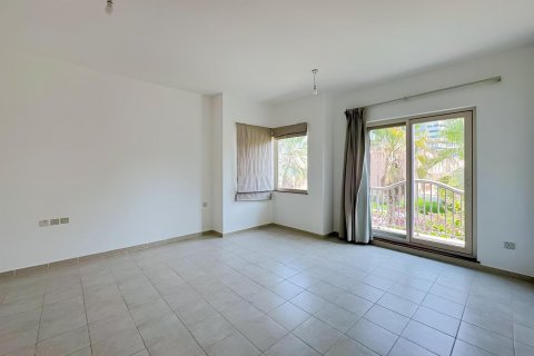 Villa para arrendamento em Dubai Sports City, Dubai, EAU 5 quartos, 446 m2 № 642120 - foto 11