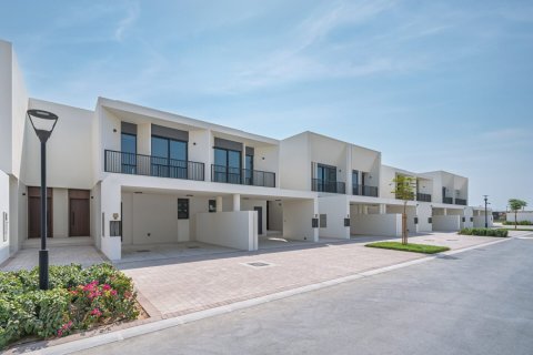 Casa urbana para arrendamento em Town Square, Dubai, EAU 3 quartos, 198 m2 № 735921 - foto 15