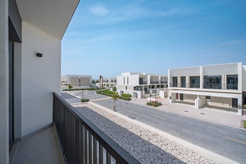 Casa urbana para arrendamento em Town Square, Dubai, EAU 3 quartos, 198 m2 № 735921 - foto 12