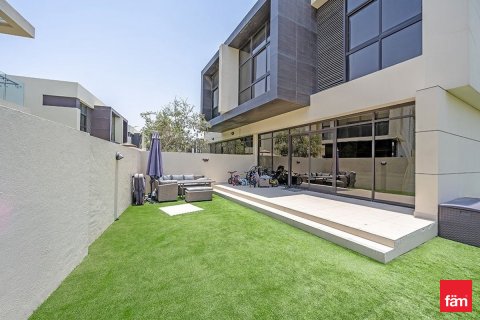 Таунхаус Дубай, БАӘ-да 3 жатын бөлмелер, 326.8 м² № 696990