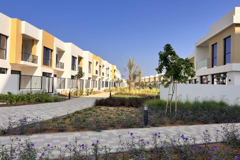 Adosado en venta en Mina Al Arab, Ras Al Khaimah, EAU 3 dormitorios, 238 m2 № 656454 - foto 2