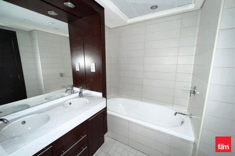 Apartment til leje i Downtown Dubai (Downtown Burj Dubai), Dubai, UAE 2 soveværelser, 120.7 kvm № 687382 - foto 16