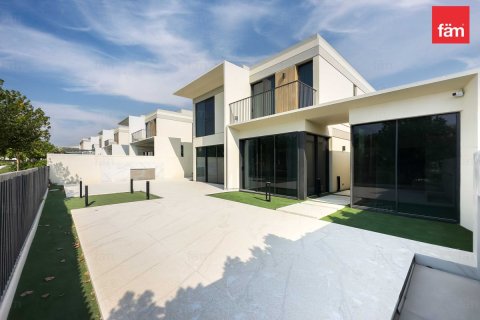 Villa itt: Tilal Al Ghaf, Dubai, EAE, 5 hálószoba, 492.9 m², azonosító: 687384