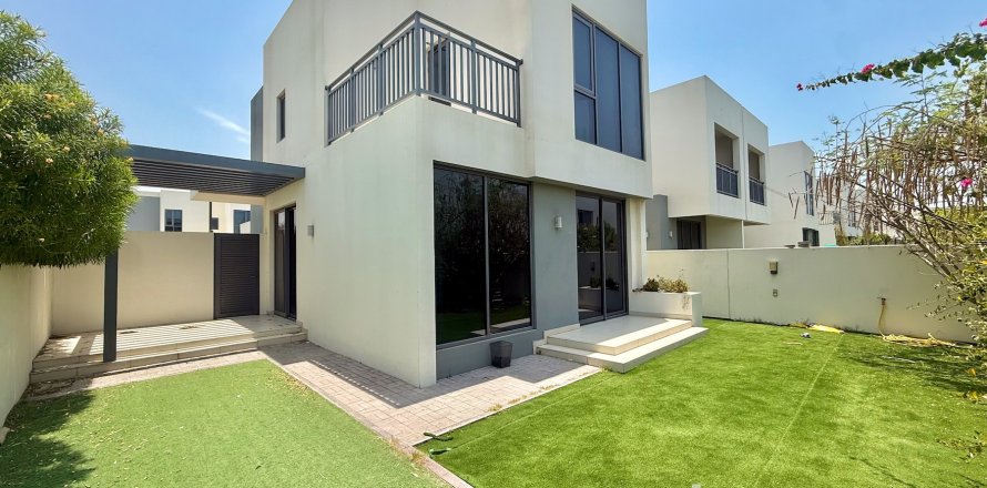 Vila u gradu Dubai Hills Estate, Dubai, UAE 4 spavaće sobe, 231.51 m2 Br. 733594