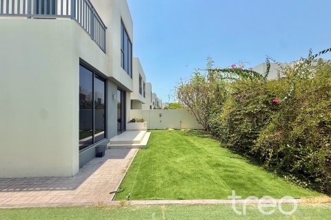 Vila u gradu Dubai Hills Estate, Dubai, UAE 4 spavaće sobe, 231.51 m2 Br. 733594 - Slika 2