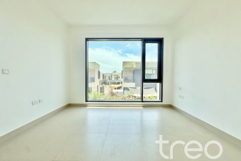 Casa urbana para arrendamento em Dubai Hills Estate, Dubai, EAU 4 quartos, 258.92 m2 № 733593 - foto 17
