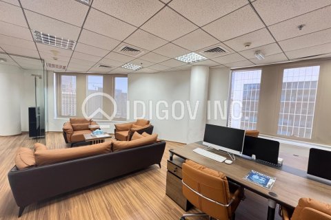 Business Bay, Dubai, UAE의 임대용 사무실 70제곱미터 번호 640988 - 사진 3