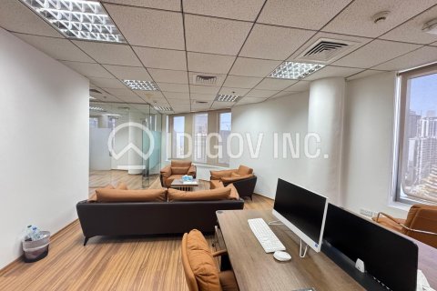 Business Bay, Dubai, UAE의 임대용 사무실 70제곱미터 번호 640988 - 사진 1