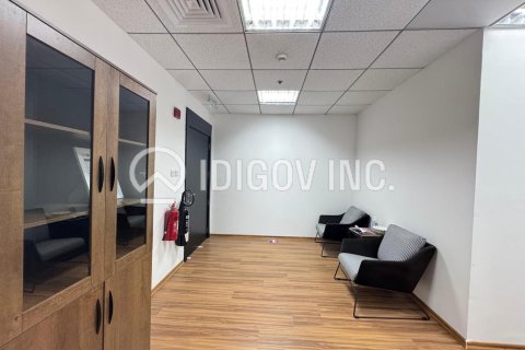 Business Bay, Dubai, UAE의 임대용 사무실 70제곱미터 번호 640988 - 사진 4