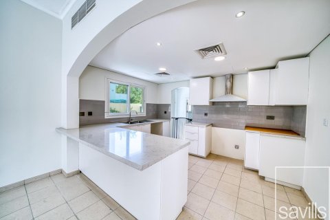 Villa uthyres i Meadows, Dubai, UAE 4 sovrum, 339 kvm Nr. 640992 - fotografi 2