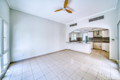 Villa uthyres i Meadows, Dubai, UAE 4 sovrum, 339 kvm Nr. 640992 - fotografi 4