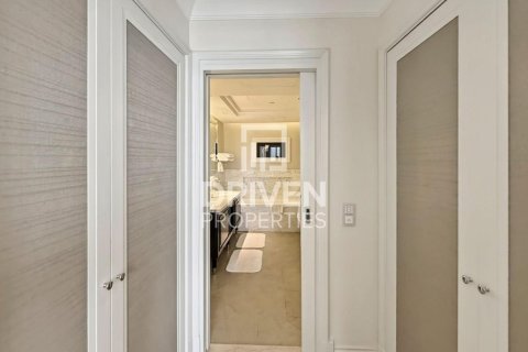 Apartment til leje i Downtown Dubai (Downtown Burj Dubai), Dubai, UAE 2 soveværelser, 162.67 kvm № 745221 - foto 15