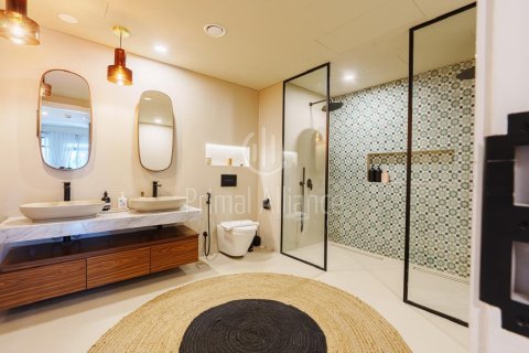 Apartament në Umm Suqeim, Dubai, Emiratet e Bashkuara Arabe 4 dhoma gjumi, 274.44 m2. № 647601 - Foto 7