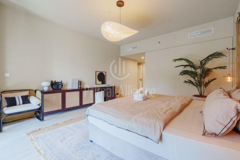 Apartament në Umm Suqeim, Dubai, Emiratet e Bashkuara Arabe 4 dhoma gjumi, 274.44 m2. № 647601 - Foto 9