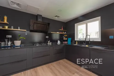 Villa te huur in The Springs, Dubai, VAE 3 slaapkamers, 228 vr.m., nr 661343 - foto 7