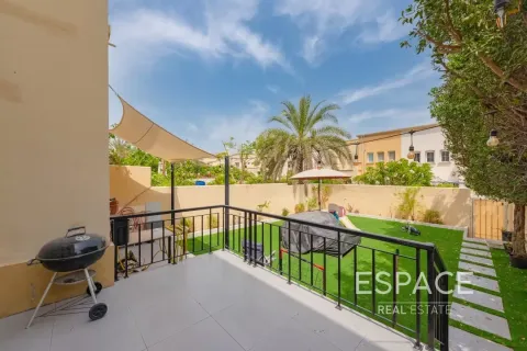 Villa te huur in The Springs, Dubai, VAE 3 slaapkamers, 228 vr.m., nr 661343 - foto 2