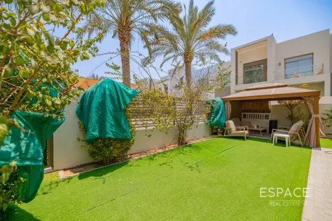 Radhus uthyres i Arabian Ranches 2, Dubai, UAE 4 sovrum, 242 kvm Nr. 661342 - fotografi 14