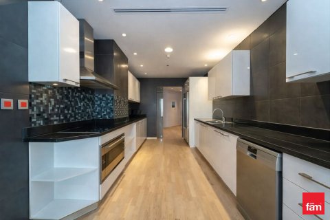 Penthouse te huur in Dubai Marina, Dubai, VAE 4 slaapkamers, 242.4 vr.m., nr 689290 - foto 10