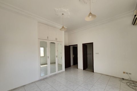 Vila v Al Heerah, Sharjah, SAE 4 spálne, 450.58 m2 č. 749906 - Fotografia 9