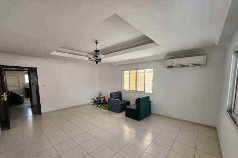 Vila v Al Heerah, Sharjah, SAE 4 spálne, 450.58 m2 č. 749906 - Fotografia 13