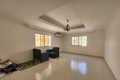 Vila v Al Heerah, Sharjah, SAE 4 spálne, 450.58 m2 č. 749906 - Fotografia 14