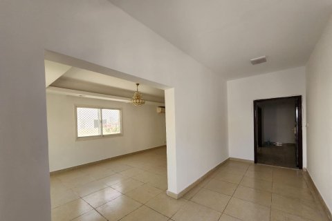 Vila v Al Heerah, Sharjah, SAE 4 spálne, 450.58 m2 č. 749906 - Fotografia 3