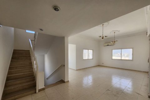Vila v Al Heerah, Sharjah, SAE 4 spálne, 450.58 m2 č. 749906 - Fotografia 6