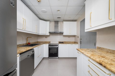 Huoneisto Jumeirah Beach Residence, Dubai, Arabiemiraatit 3 makuuhuonetta, 176.85 m2 № 749907 - kuva 6
