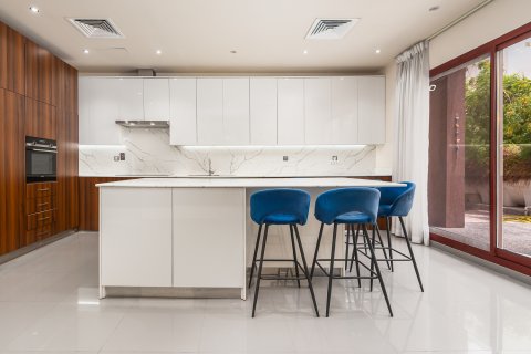 Villa itt: Al Barsha, Dubai, EAE, 6 hálószoba, 650.32 m², azonosító: 749904 - fénykép 10