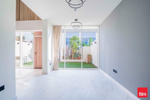 Vila u Dubai, UAE 2 spavaćih soba, 134.9 m2 Br. 689499 - fotografija 7