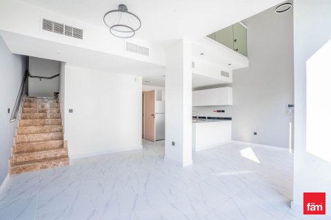 Vila u Dubai, UAE 2 spavaćih soba, 134.9 m2 Br. 689499 - fotografija 2