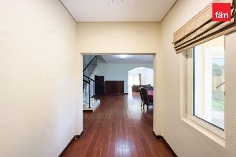 Vila di Dubai, UAE 5 bilik tidur, 561 meter persegi № 708398 - foto 11