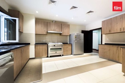 Vila di Dubai, UAE 5 bilik tidur, 561 meter persegi № 708398 - foto 9