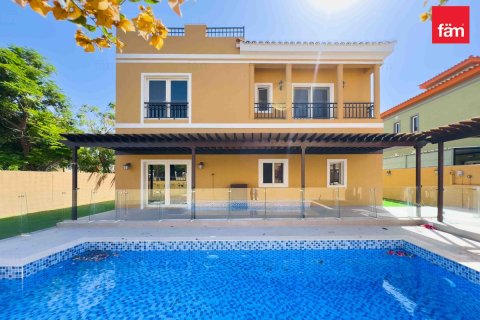 Villa in Dubai, UAE 5 bedrooms, 561 sq.m. № 708398