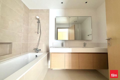 Dubai, BAE’de kiralık daire 2 yatak odası, 110.6 m² No 708399 - fotoğraf 20