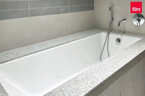 Apartment in Al Kifaf, Dubai, UAE 2 bedrooms, 211.8 sq.m. № 647769 - photo 14