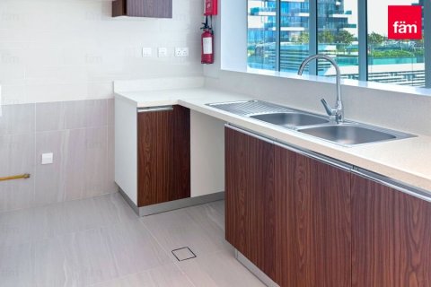 Apartment in Al Kifaf, Dubai, UAE 2 bedrooms, 211.8 sq.m. № 647769 - photo 8