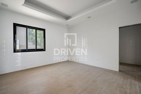Vila v Nadd Al Sheba, Dubai, SAE 5 ložnice, 557 m² Č.: 684334 - fotografie 11