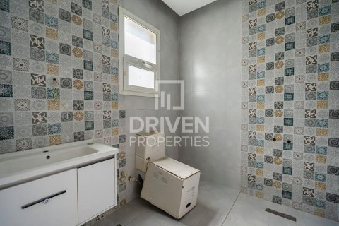 Vila v Nadd Al Sheba, Dubai, SAE 5 ložnice, 557 m² Č.: 684334 - fotografie 24