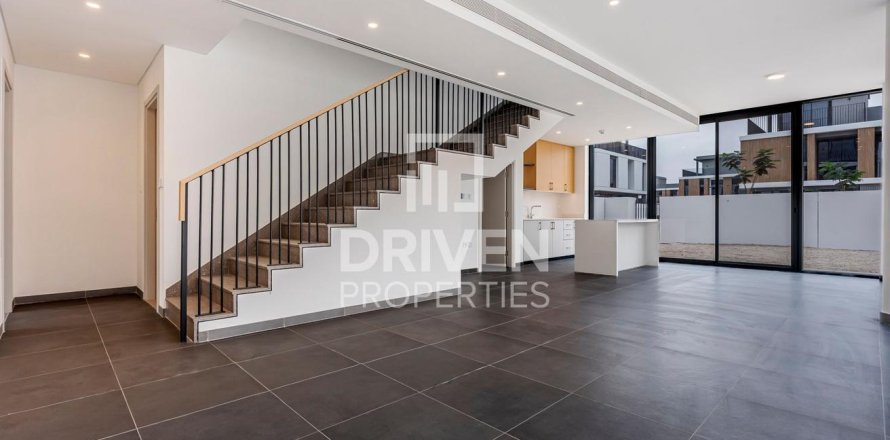 Villa in Arabian Ranches 3, Dubai, VAE: 4 Schlafzimmer, 390 m2 Nr. 684331