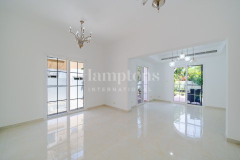Stadthaus zur Miete in Arabian Ranches 2, Dubai, VAE 4 Schlafzimmer, 350.39945801 m2 Nr. 717974 - Foto 4
